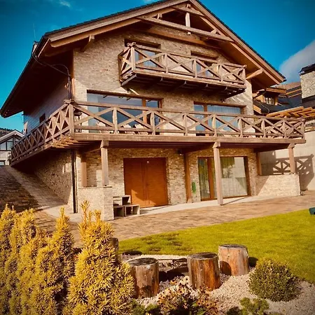 Rebeca 6 Beds شاليه دونوفالي