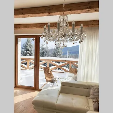 Rebeca 6 Beds Шале *