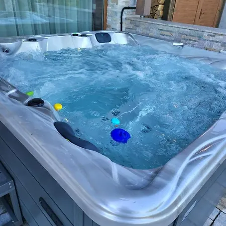 Rebeca 6 Beds Chalet *