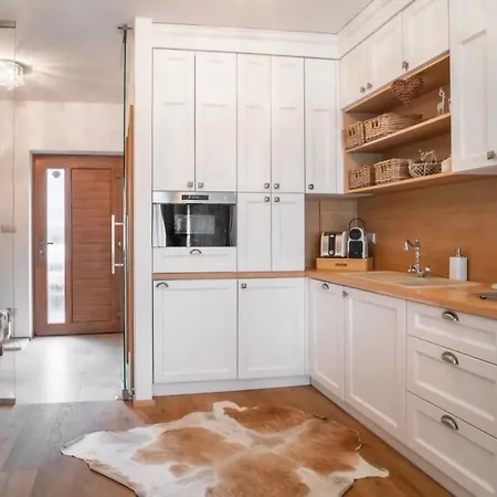 Rebeca 6 Beds Шале