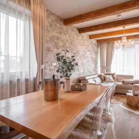 Rebeca 6 Beds Шале Доновалы