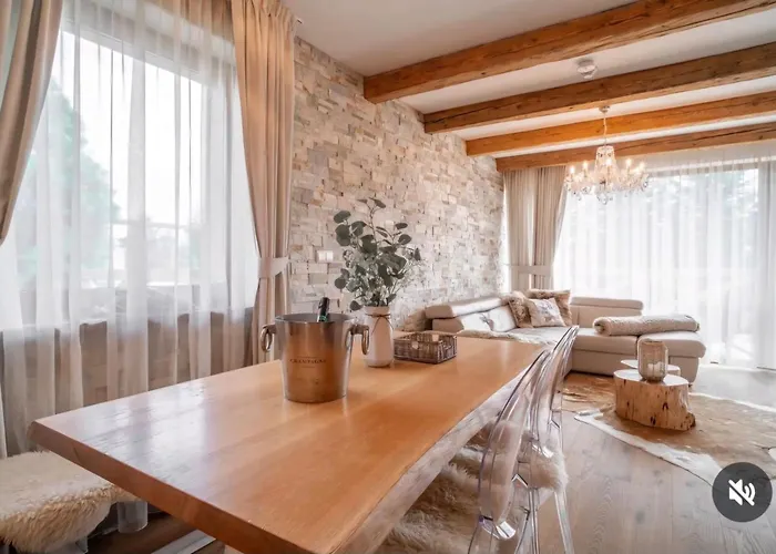 Rebeca 6 Beds Alpesi faház Dóval